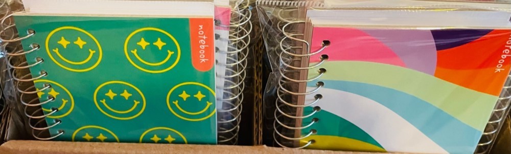 Cuaderno Mini Pasta Dura El Reino de Ware 7×11cm 80 hojas Raya Ware’s® Kingdom [Pieza] 7503006886072 3