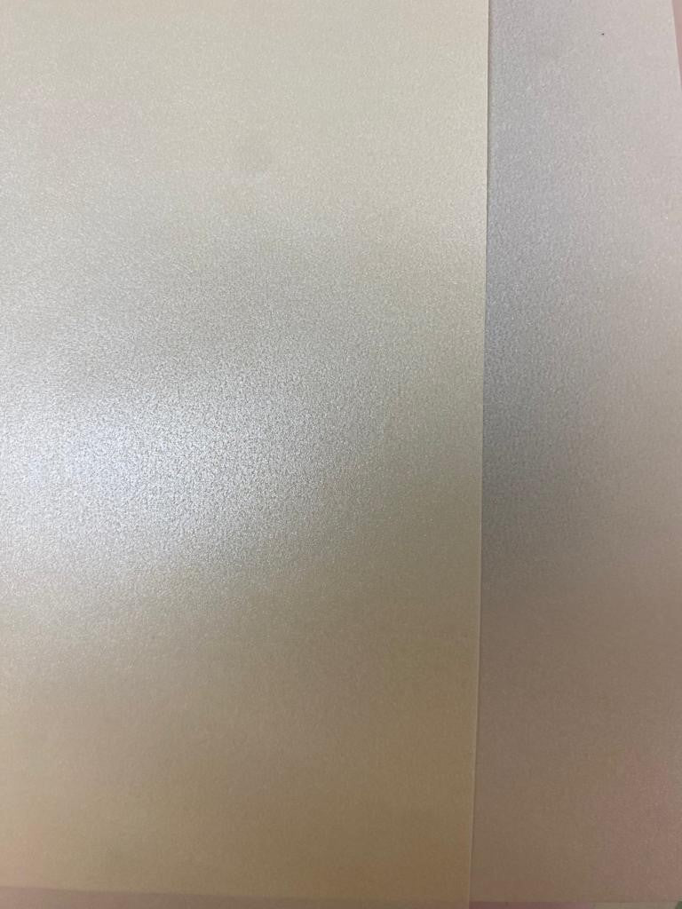 Papel Curious Translucent 100g Ivory 70×100cm Arjowiggins® 3XP1EI Hoja 02