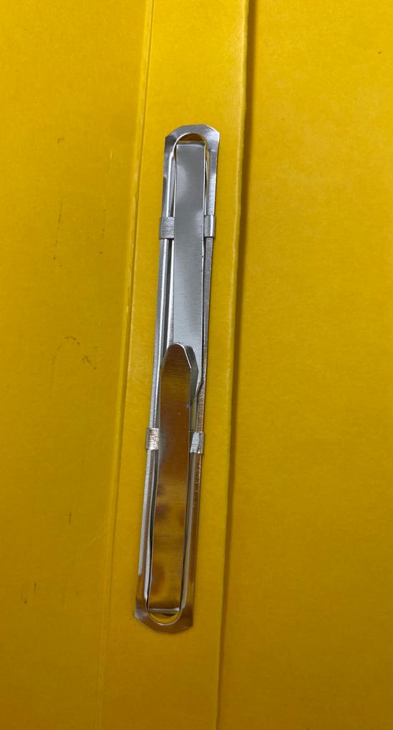 Carpeta Pressboard Broche 8cm ½ CejaAccopres ) Amarillo Oficio ACCO® P4563 Pieza 7501357008419 02