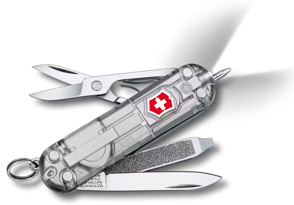 Navaja 58mm Signature Lite c/Luz 58mm Plata Transpare Victorinox® 0.6226.T7 [Pieza] 7611160007377