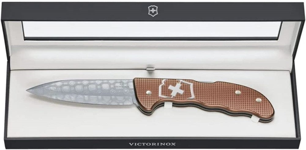 Navaja Limited Edition Hunter Pro Alox Damascus 130mm Copper Brown 2020 Victorinox® 0.9410.J20 [Pieza] 7611160088581 3
