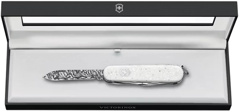 Navaja Limited Edition Companion Damascus 91mm Corian® Blanco 2025 Victorinox® 1.3901.J25 [Pieza] 7611160271969 5