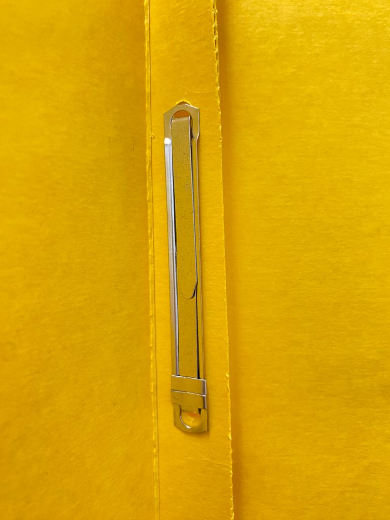 Carpeta Pressboard Broche 8cm ½ Ceja ) Amarillo Oficio Baco® CP073 Pieza 7501174900699 02